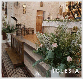 Flores y pétalos para decorar la habitación de la noche de bodas en  Aranda de Duero. Ribera del Duero. Burgos 